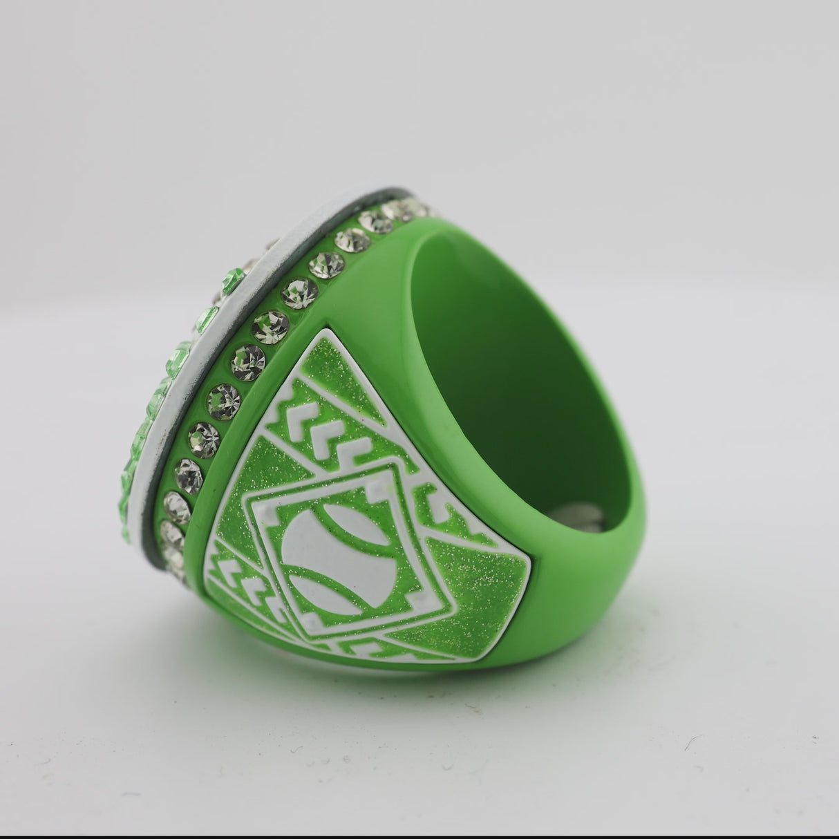 GEN26E Glitter Green Champions Ring